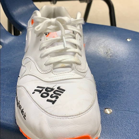 Selling - Picture 4 of 4